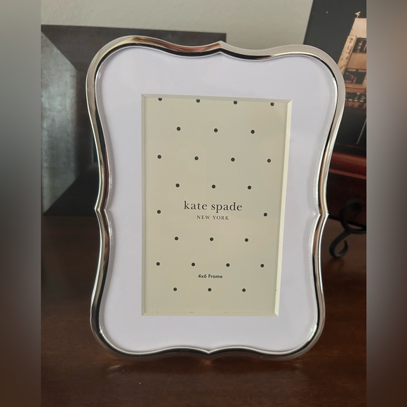 kate spade Other - Kate Spade Silver Scalloped Picture Frame